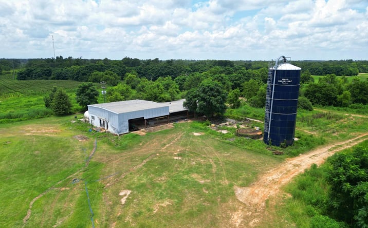Pictures of Land property located at 2409 BLUFF RD, GRAND RIDGE, FL 32442-4427 for sales - image #1