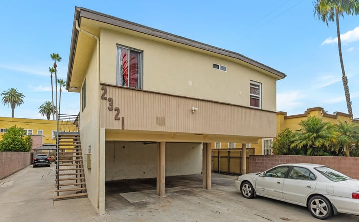 Pictures of Multifamily property located at 2321 3rd Ave, Los Angeles, CA 90018 for sales - image #1