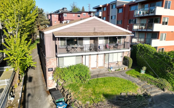Pictures of Retail, Multifamily property located at 717 3rd Avenue North, Seattle, WA 98109 for sales - image #1