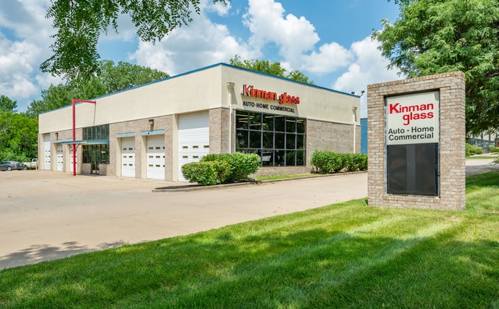 Pictures of Retail property located at 2660 100TH ST, URBANDALE, IA 50322-3880 for sales - image #1