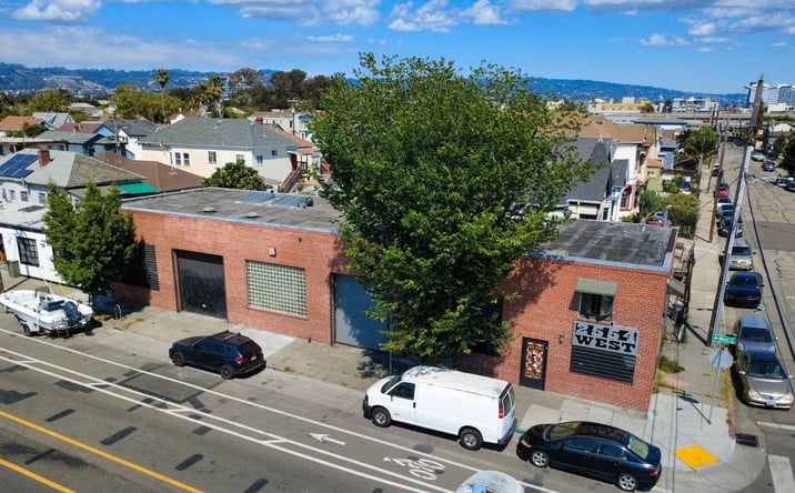 Pictures of Industrial, Mixed Use property located at 2554 West St, Oakland, CA 94612 for sales - image #1