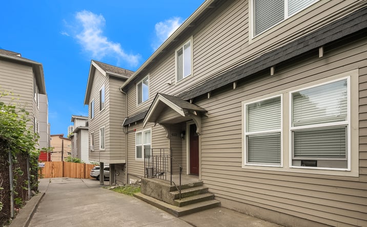 Pictures of Multifamily property located at 4218 Pasadena Place NE, Seattle, WA 98105 for sales - image #1