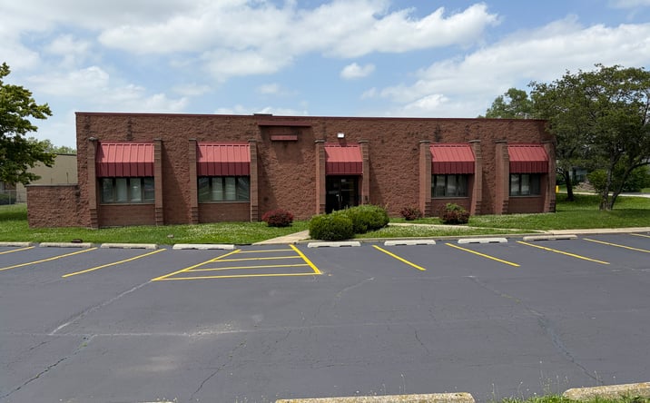 Pictures of Industrial property located at 130 West Armory Drive, South Holland, IL 60473 for sales - image #1