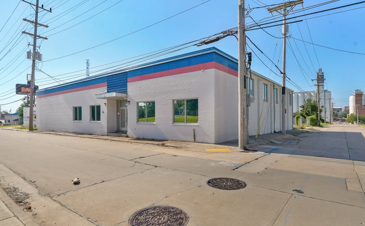 Pictures of Industrial property located at 300 East Chestnut Street, Springfield, MO 65806 for sales - image #1
