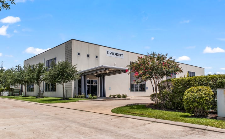 Pictures of Industrial property located at 110 Magellan Cir, Webster, TX 77598 for sales - image #1