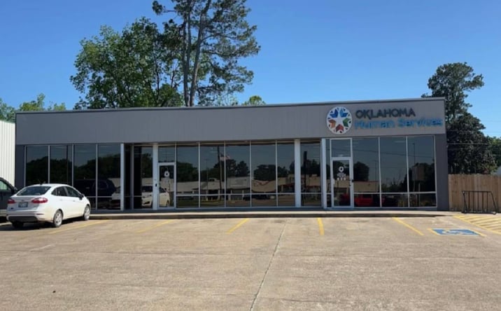 Pictures of Office property located at 904 E Washington St., Idabel, OK 74745 for sales - image #1