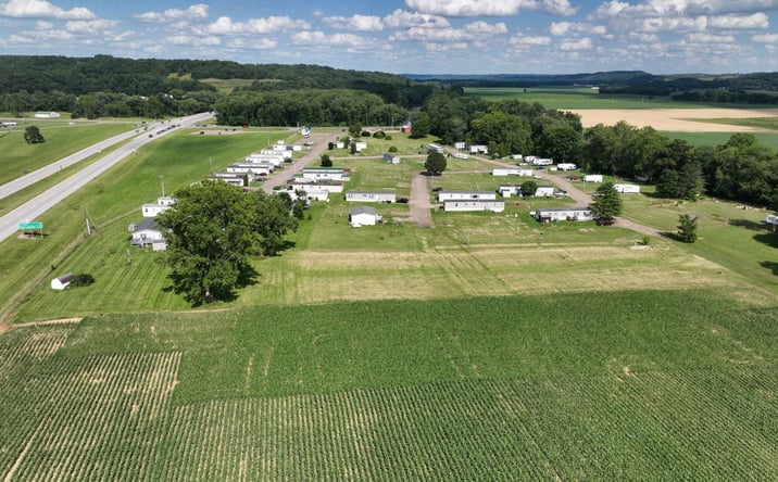 Pictures of Mobile Home Park property located at 23601-93, FRESNO, OH 43824 for sales - image #1