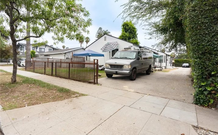 Pictures of Multifamily property located at 1758 Lincoln Avenue, Pasadena, CA 91103 for sales - image #1