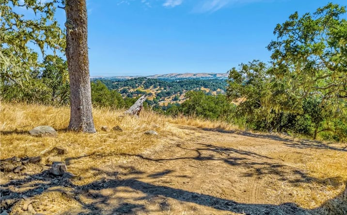Pictures of Land property located at 6452 Alta Pradera, Atascadero, CA 93422 for sales - image #1