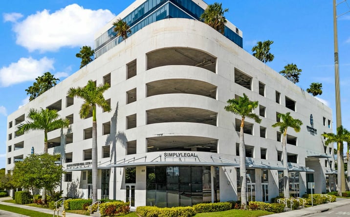 Pictures of Office property located at 20200 W DIXIE HWY, MIAMI, FL 33180 for sales - image #1