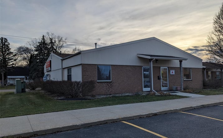 Pictures of Office, Retail property located at 2515 S Dye Road, Flint, MI 48532 for sales - image #1