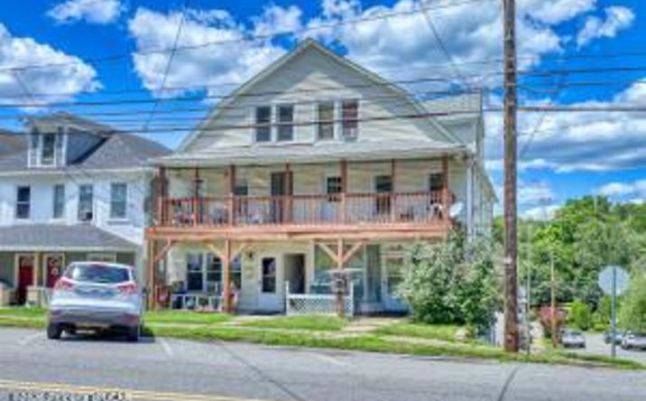 Pictures of Multifamily property located at 262 Lee Park Avenue, Hanover Township, PA 18706 for sales - image #1