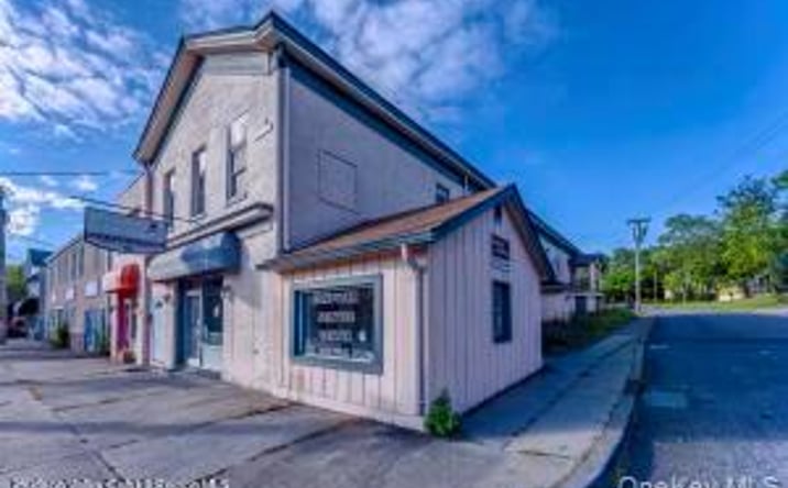 Pictures of Mixed Use property located at 141 Ulster Avenue, Saugerties, NY 12477 for sales - image #1