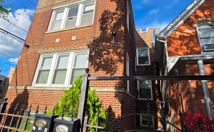 Pictures of Multifamily property located at 1543 N Avers Avenue, Chicago, IL 60651 for sales - image #1