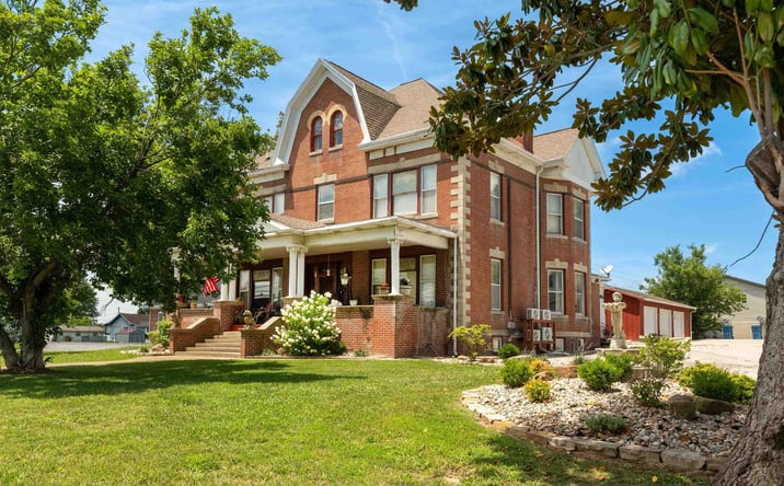 Pictures of Multifamily, Land, Mixed Use property located at 1414 W main Street, Marion, IL 62959 for sales - image #1