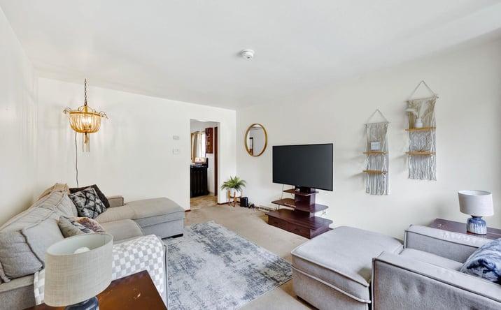 Pictures of Multifamily property located at 174 Farrell Street, Madison, WI 53704 for sales - image #1