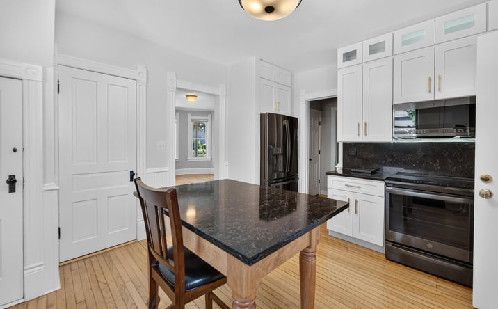 Pictures of Multifamily property located at 7404 University Avenue, Middleton, WI 53562 for sales - image #1