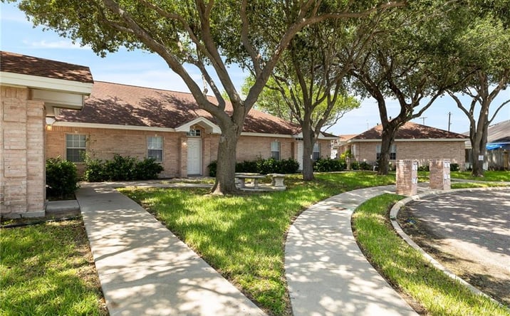 Pictures of Multifamily property located at 1603 Lexington Circle, Edinburg, TX 78539 for sales - image #1