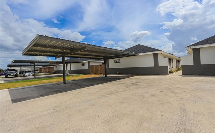 Pictures of Multifamily property located at 913 N Maryland Street, Mission, TX 78573 for sales - image #1