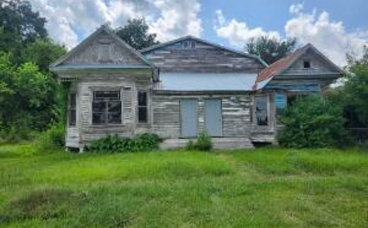 Pictures of Special Purpose property located at 569 N Avenue C, Crowley, LA 70526 for sales - image #1