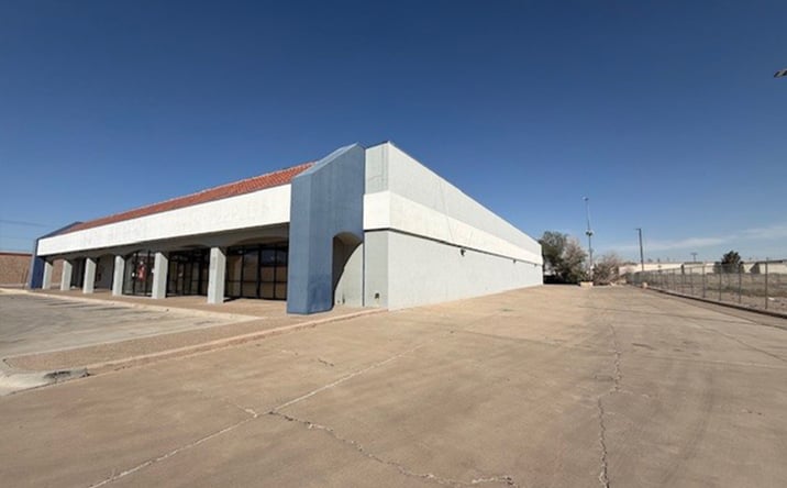 Pictures of Retail property located at 200 S AMERICAS AVE, EL PASO, TX 79907-6903 for sales - image #1