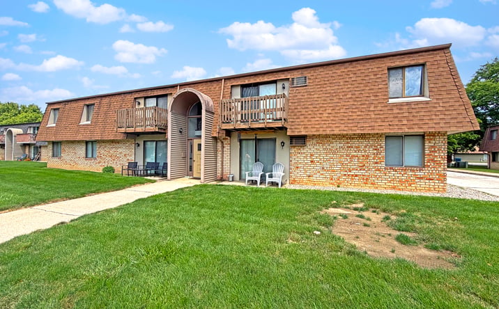 Pictures of Retail, Multifamily property located at 535 Coyne Street, Bourbonnais, IL 60914 for sales - image #1
