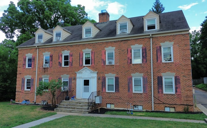 Pictures of Multifamily property located at 2813 CLARENDON AVE NW, ROANOKE, VA 24012 for sales - image #1