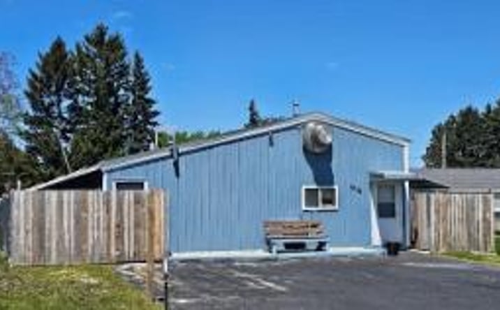 Pictures of Retail, Office, Special Purpose property located at 1922 Kremer Ave, Racine, WI 53402-2755 for sales - image #1