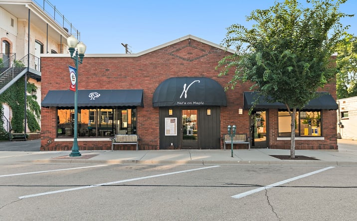 Pictures of Retail property located at 112 S MAPLE ST, SYCAMORE, IL 60178-1828 for sales - image #1