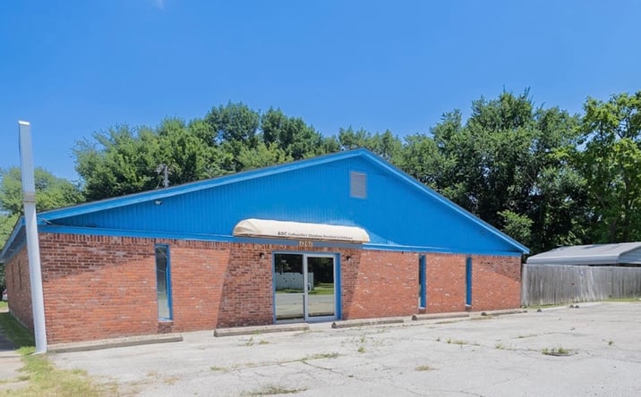 Pictures of Office property located at 1201 S. Willow, Coffeyville, KS 67337 for sales - image #1