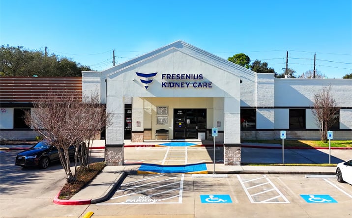 Pictures of Retail, Office, Mixed Use property located at 8925 Highway 6 North, Houston, TX 77095 for sales - image #1