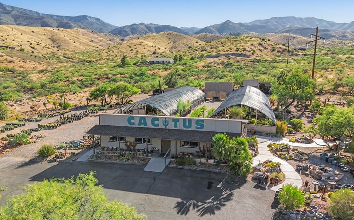 Pictures of Retail, Multifamily property located at 1011 Wildhorse Lane, Clarkdale, AZ 86324 for sales - image #1