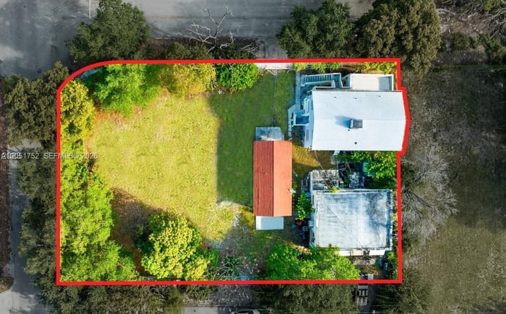 Pictures of Multifamily property located at 1133 NW 79th Ter, Miami, FL 33150 for sales - image #1