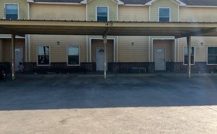 Pictures of Multifamily property located at 1412 W Harrison W, Alton, TX 78573 for sales - image #1