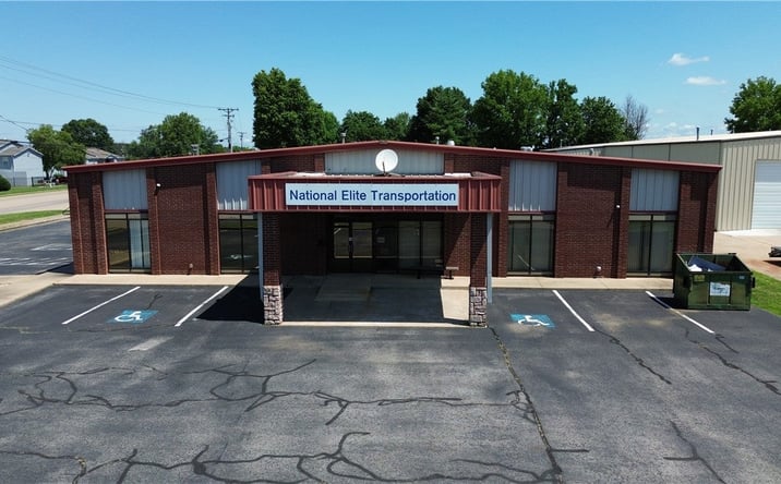 Pictures of Office property located at 3906 Kelley Avenue, Springdale, AR 72762 for sales - image #1