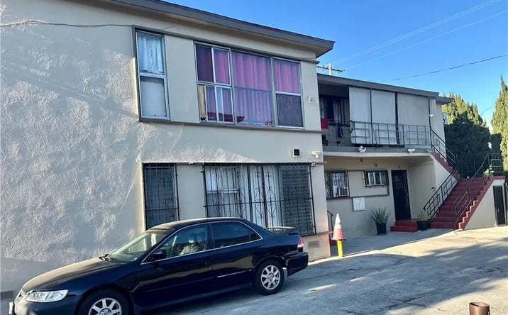 Pictures of Multifamily property located at 3415 Mckinley, Los Angeles, CA 90011 for sales - image #1