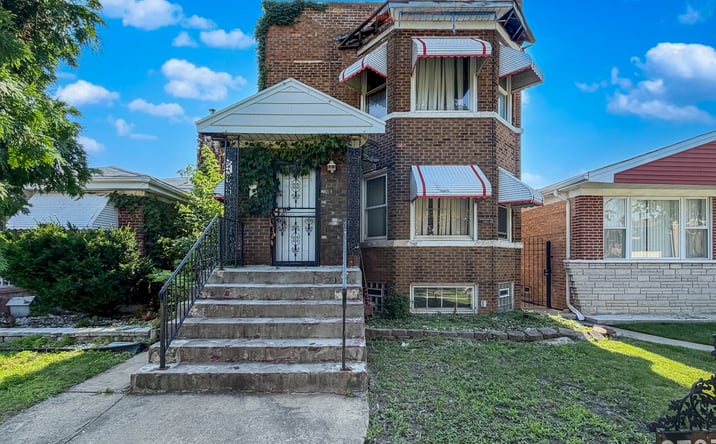 Pictures of Retail, Multifamily property located at 9737 South Prairie Avenue, Chicago, IL 60628 for sales - image #1