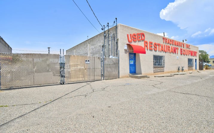 Pictures of Retail property located at 3115 Claremont Avenue NE, Albuquerque, NM 87109 for sales - image #1