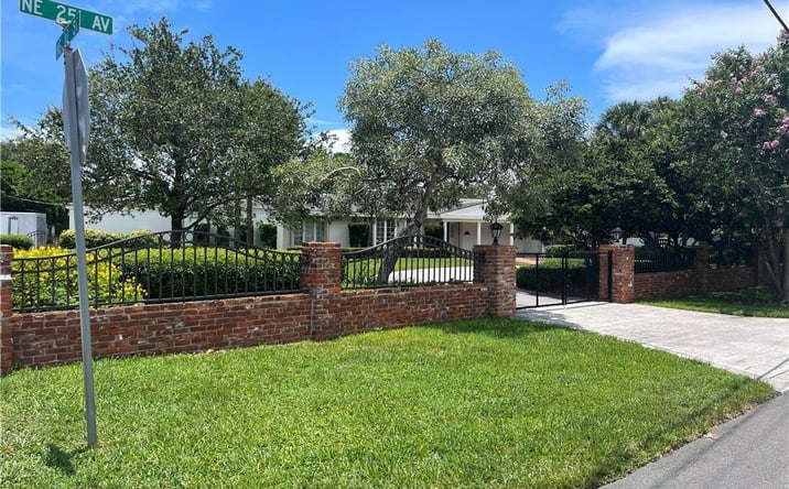 Pictures of Land property located at 2500 NE 10th Street, Pompano Beach, FL 33062 for sales - image #1