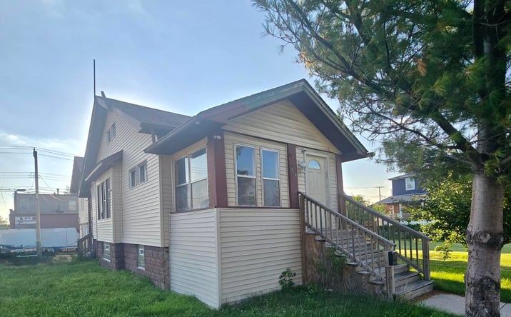 Pictures of Multifamily property located at 4648 Torrence Avenue, Hammond, IN 46327 for sales - image #1