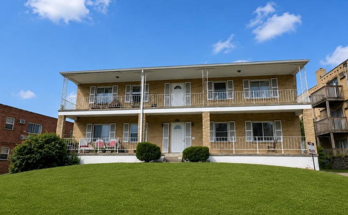 Pictures of Multifamily property located at 2729 Queen City Avenue, Cincinnati, OH 45238 for sales - image #1