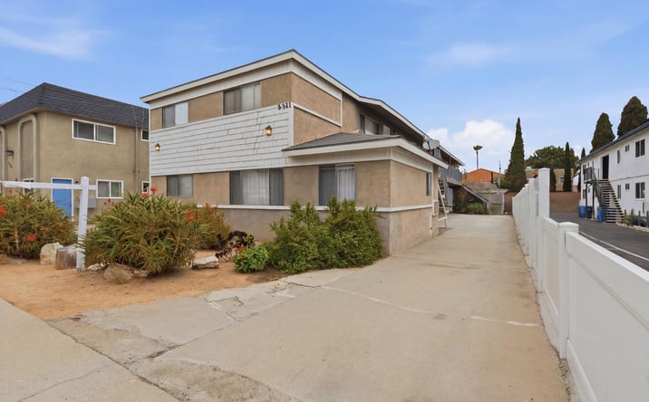 Pictures of Multifamily property located at 2311 Vanderbilt Lane, Redondo Beach, CA 90278 for sales - image #1