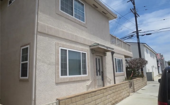 Pictures of Multifamily property located at 3510 Lake, Newport Beach, CA 92663 for sales - image #1
