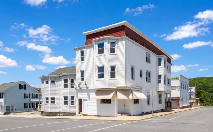 Pictures of Multifamily property located at 265-267 East Bertsch Street, Lansford, PA 18232 for sales - image #1