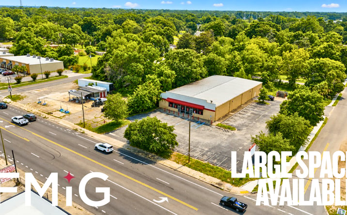 Pictures of Retail property located at 1717 N PACE BLVD, PENSACOLA, FL 32505-6031 for sales - image #1