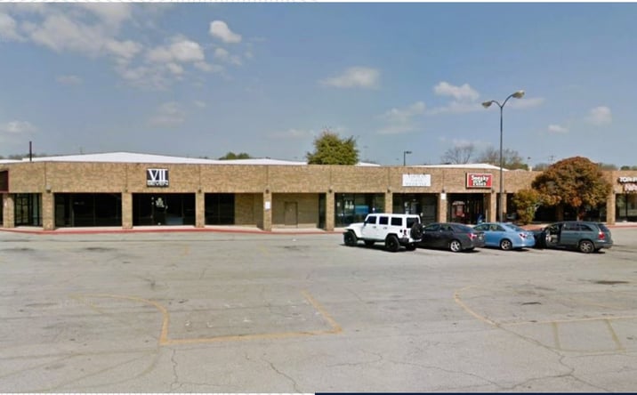 Pictures of Retail property located at 7100 Aaron Aronov Drive, Fairfield, AL 35064 for sales - image #1
