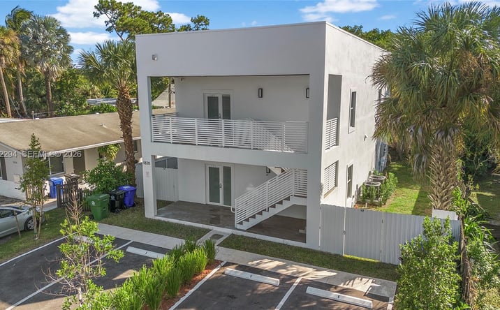 Pictures of Multifamily property located at 1820 SW 9th St, Fort Lauderdale, FL 33312 for sales - image #1