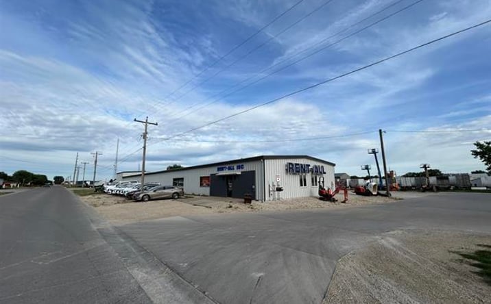 Pictures of Industrial property located at 1510 E 4TH, Storm Lake, IA 50588 for sales - image #1
