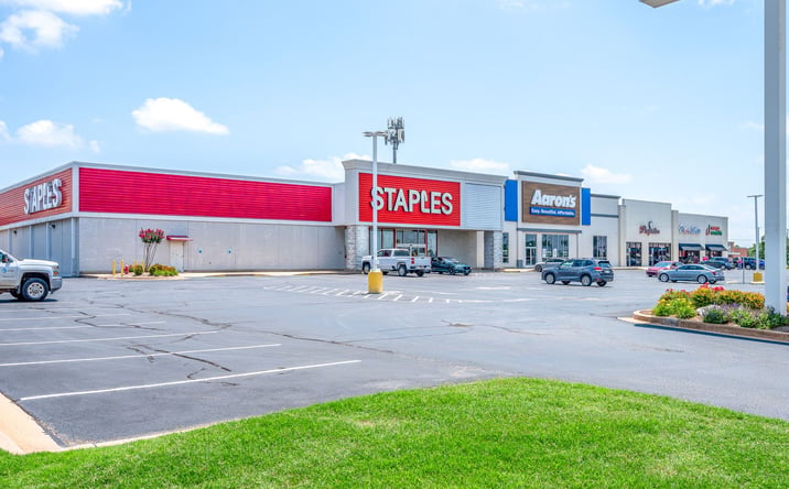Pictures of Retail property located at 1201-1217 NW Sheridan Rd, Lawton, OK 73507 for sales - image #1