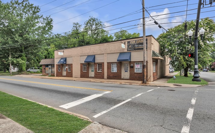 Pictures of Retail, Office property located at 600-604 W Washington Street, Suffolk, VA 23434 for sales - image #1